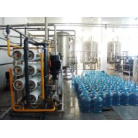 天津桶裝水廠礦泉水食品飲料用純凈水處理制取設備
